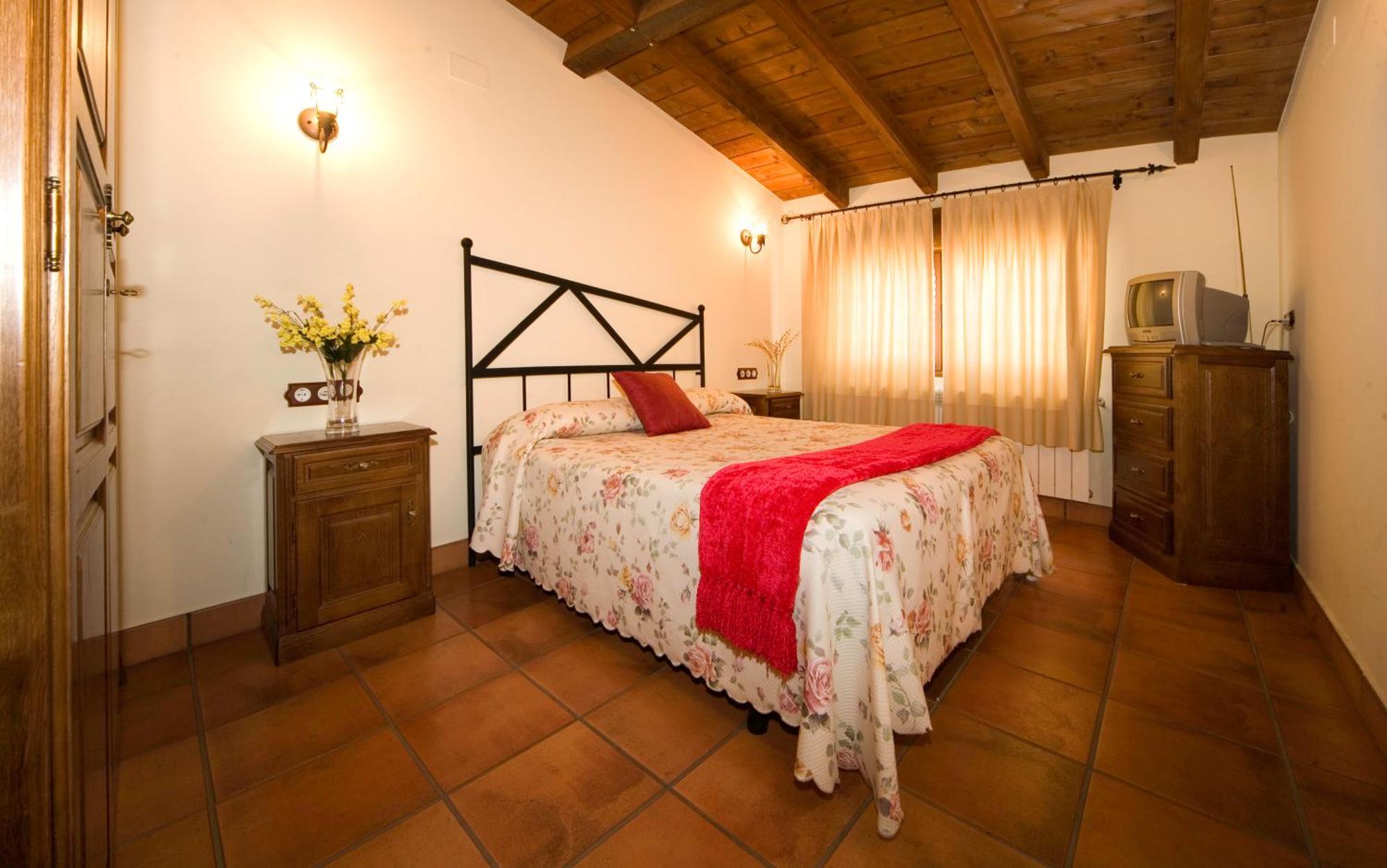 La Venta De Los Arribes Formariz Bilik gambar
